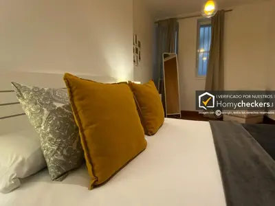 Cama o camas de una habitación en HomyAT Prior Romo, Plaza Mayor