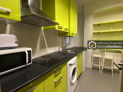 Una cocina o zona de cocina en HomyAT Prior Romo, Plaza Mayor