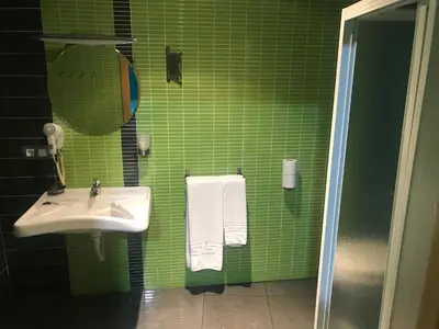 Un baño de Hostal Kavanna
