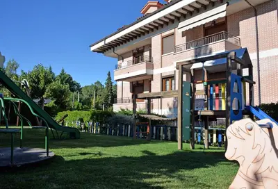 Zona de juegos infantil en Apartamentos El Retiro del Mirador by RetiroRural