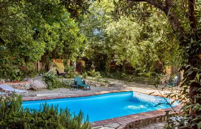 Piscina en o cerca de Casa Rural la Casa del Bosque