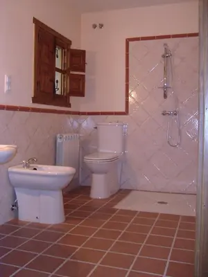 Un baño de Hotel Posada Molino del Cubo