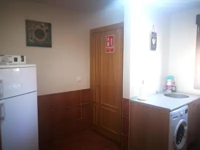Una cocina o zona de cocina en Casa Rural Grajos I