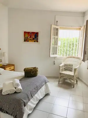 Cama o camas de una habitación en EL LLANO - El Hornillo, tu pueblo en la Sierra de Gredos.