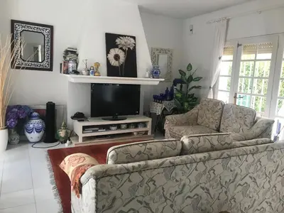 Una televisión o centro de entretenimiento en EL LLANO - El Hornillo, tu pueblo en la Sierra de Gredos.
