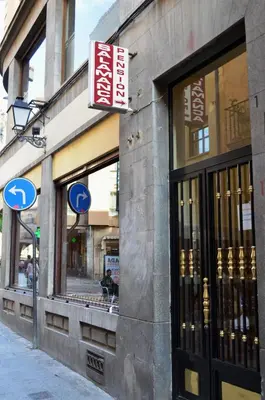 Certificado, premio, señal o documento que está expuesto en Pension Salamanca