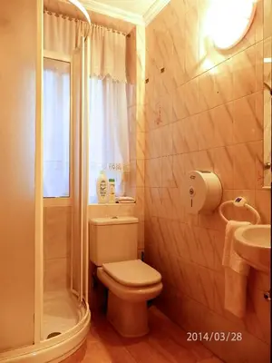 Un baño de Pension Salamanca