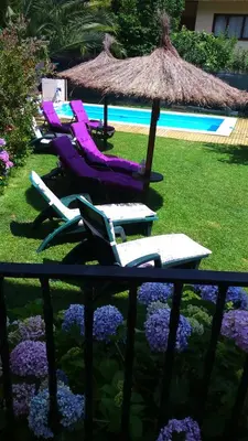 Piscina en o cerca de La Hojarasca