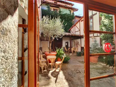 Un patio o zona al aire libre en Posada Restaurante Casa de la Sal