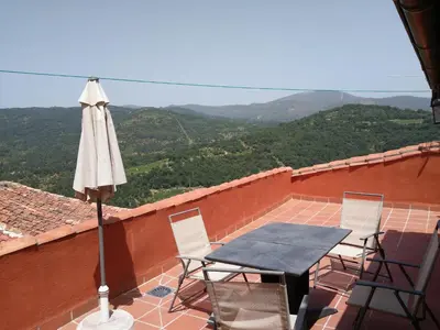 Vista general de una montaña o vista desde el apartamento