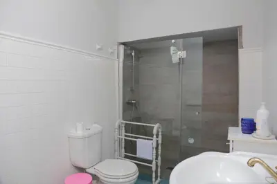 Un baño de Apartamento en casa del s.XVI