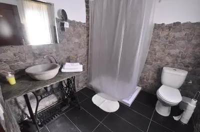 Un baño de Casa Rural El Abuelo Alonso