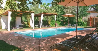 Piscina en o cerca de El Manantial Del Fresno - Casas Rurales En Hervás