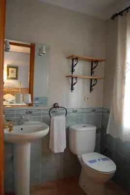 Un baño de Hosteria Gante