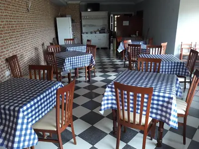 Un restaurante o sitio para comer en Hostal El Fogon De Felisa