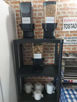 Certificado, premio, señal o documento que está expuesto en Hostal El Fogon De Felisa