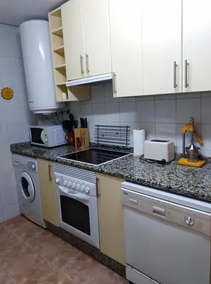 Una cocina o zona de cocina en Apartamento Turístico Príncipe Cáceres AT-CC-00415