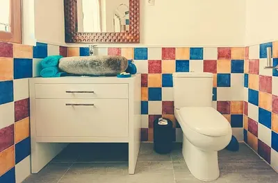 Un baño de Charming house in Cañamero with shared pool