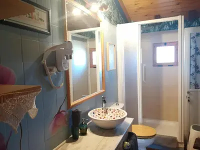 Un baño de El Mirador del Gato I y II