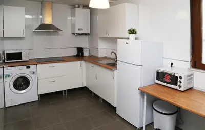 Una cocina o zona de cocina en Apartamento turisticos Puente Romano P4 1-A