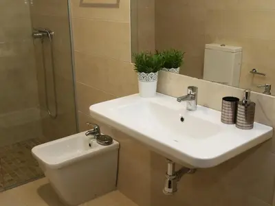 Un baño de Apartamento turisticos Puente Romano P3 2-A