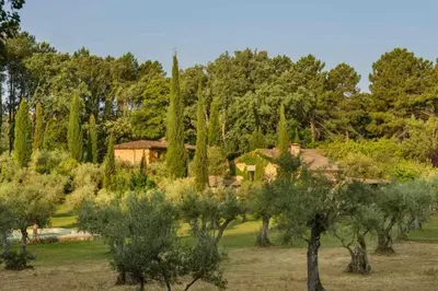 Paisaje cerca of this country house