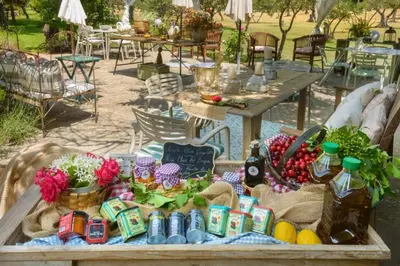 Comida en o cerca of this country house