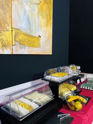 Comida en o cerca de este hotel