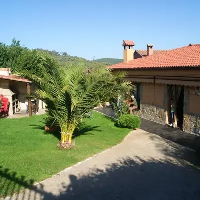 Comfortable house in Sotoserrano with mountain view