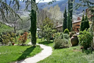 Paisaje cerca of this country house