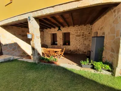 Jardín al aire libre en Casa Rural El Caño de Abajo