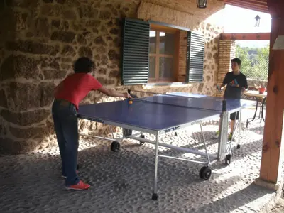 Instalaciones para jugar al ping pong en Apartamentos Rurales El Rincón del Jerte o alrededores