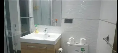 Un baño de APARTAMENTOS SALAMANCA PUERTA ZAMORA, Centro, Wifi, 2 habitaciones, Parking