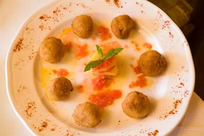 Comida en o cerca de este apartamento