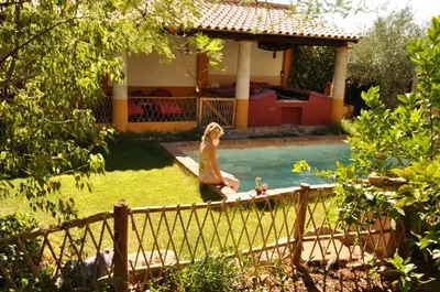 Jardín al aire libre en Termas Aqua Libera