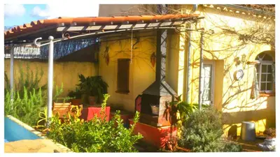 Jardín al aire libre en Casa Rural Valdevilano