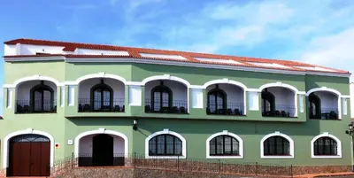 Edificio en el que se encuentra la habitación en casa particular