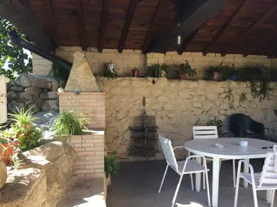 Un patio o zona al aire libre en LA ANTIGUA TAHONA
