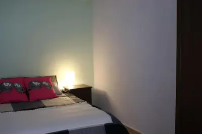 Cama o camas de una habitación en Apartamento Espacioso frente al Corte Ingles con plaza de garaje gratis - VU75