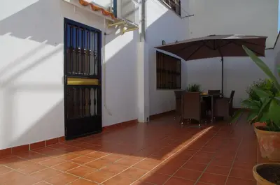Un balcón o terraza de San Jorge, Parking Privado Gratis