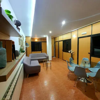 Una televisión o centro de entretenimiento en San Jorge, Parking Privado Gratis