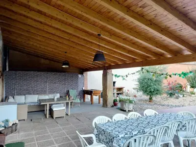 Un restaurante o sitio para comer en Casa de pueblo
