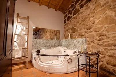 Un baño de El Pajar de Tío Mariano