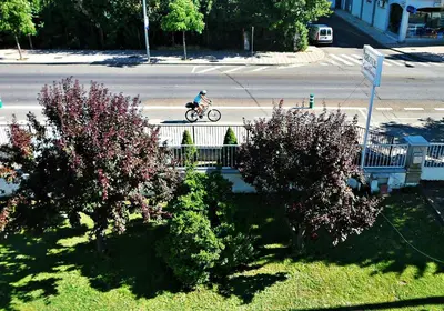 Montar en bicicleta en Casablanca Hotel Studios o alrededores