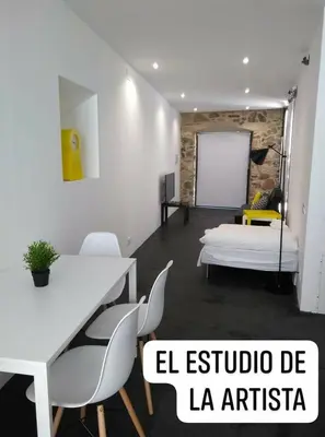 Cama o camas de una habitación en El Estudio de La Artista - El casar de Leo
