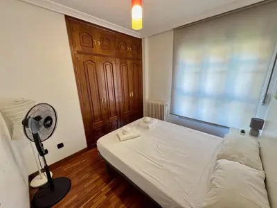 Cama o camas de una habitación en Apartamento Reyes de España / Free Parking & Wi Fi