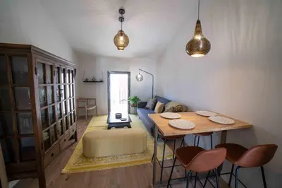 Plano de CASA VALDES 16, APTO 3