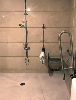 Un baño de Hotel Moya