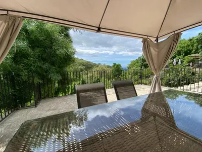 Paisaje cerca of this country house