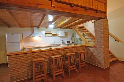 Una cocina o zona de cocina en Casa Rural Casa de las Aves